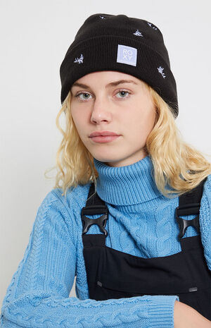 Snow Hedda Beanie image number 1