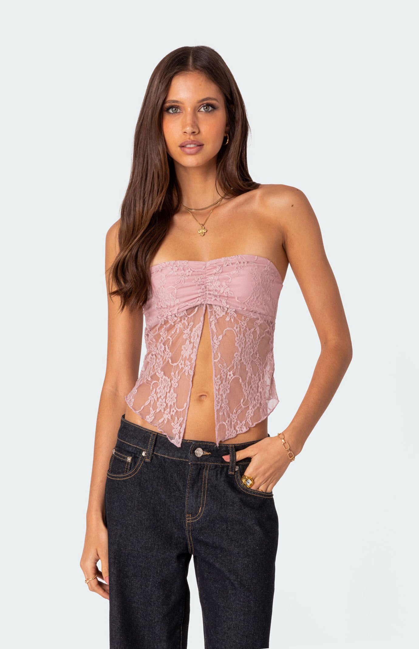 【めっちゃ変わる】 Edikted Twilight Sheer Lace Split Front Top | PacSun トップス