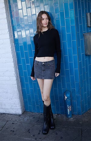 Black Ribbed Mock Neck Long Sleeve Top image number 4