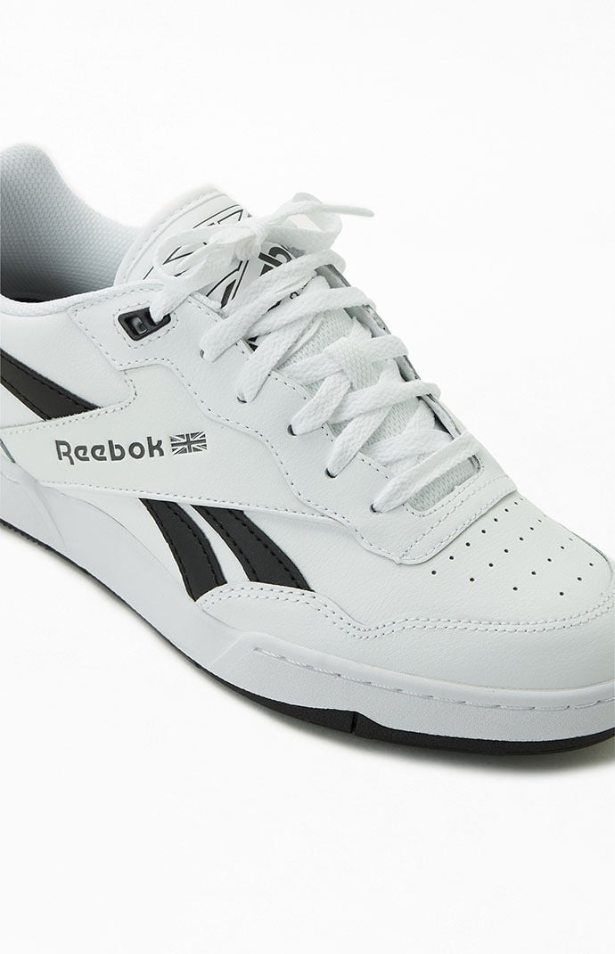 Black and white best sale reebok basketball shoes
