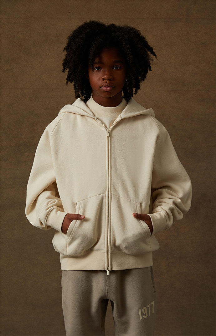 Fear of God ESSENTIALS★ キッズビッグEニットフーディ Kids Fear of God Egg Shell Full Zip Hoodie | PacSun