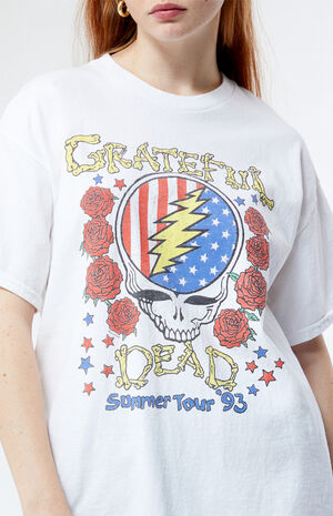 Grateful Dead Skull Flag T-Shirt image number 2