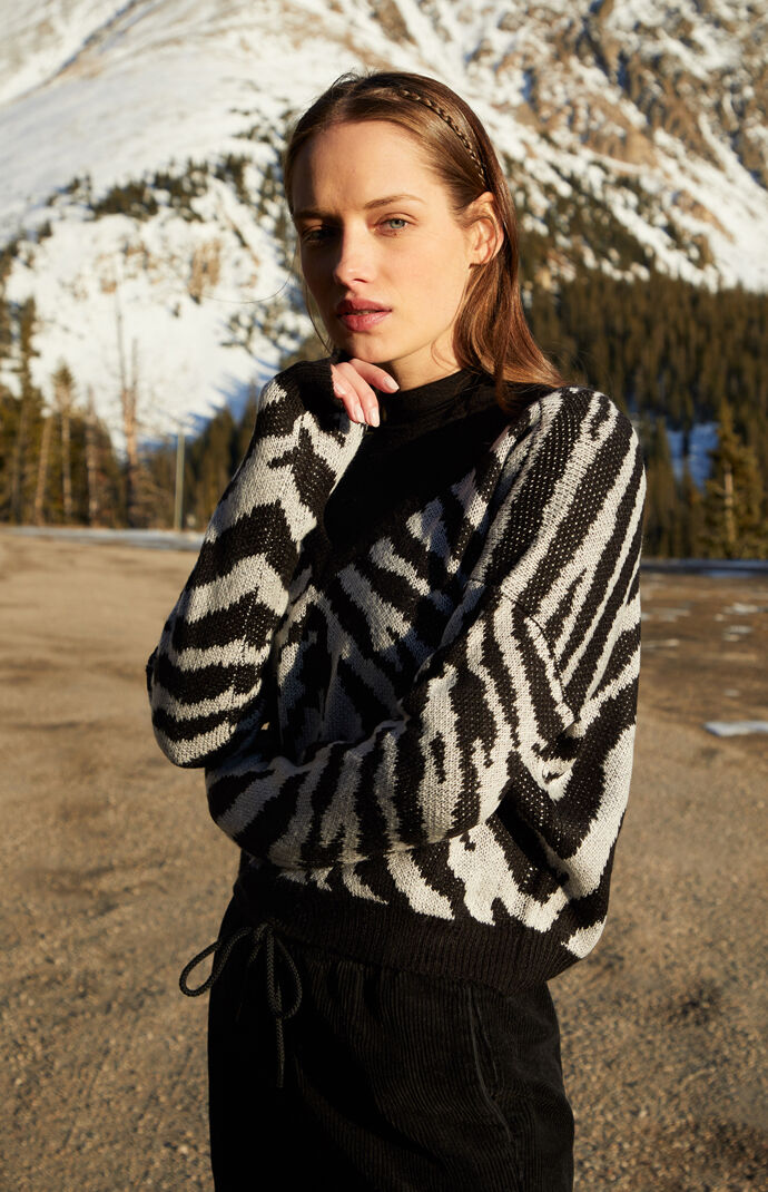 Long Sleeve Zebra Pullover Sweater