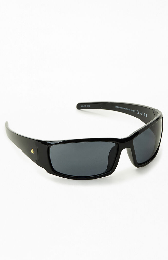 Le sport sunglasses store