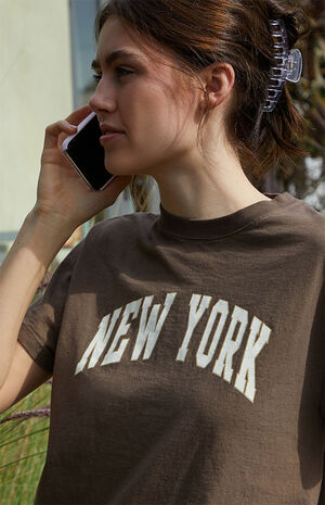 Brown New York T-Shirt image number 2