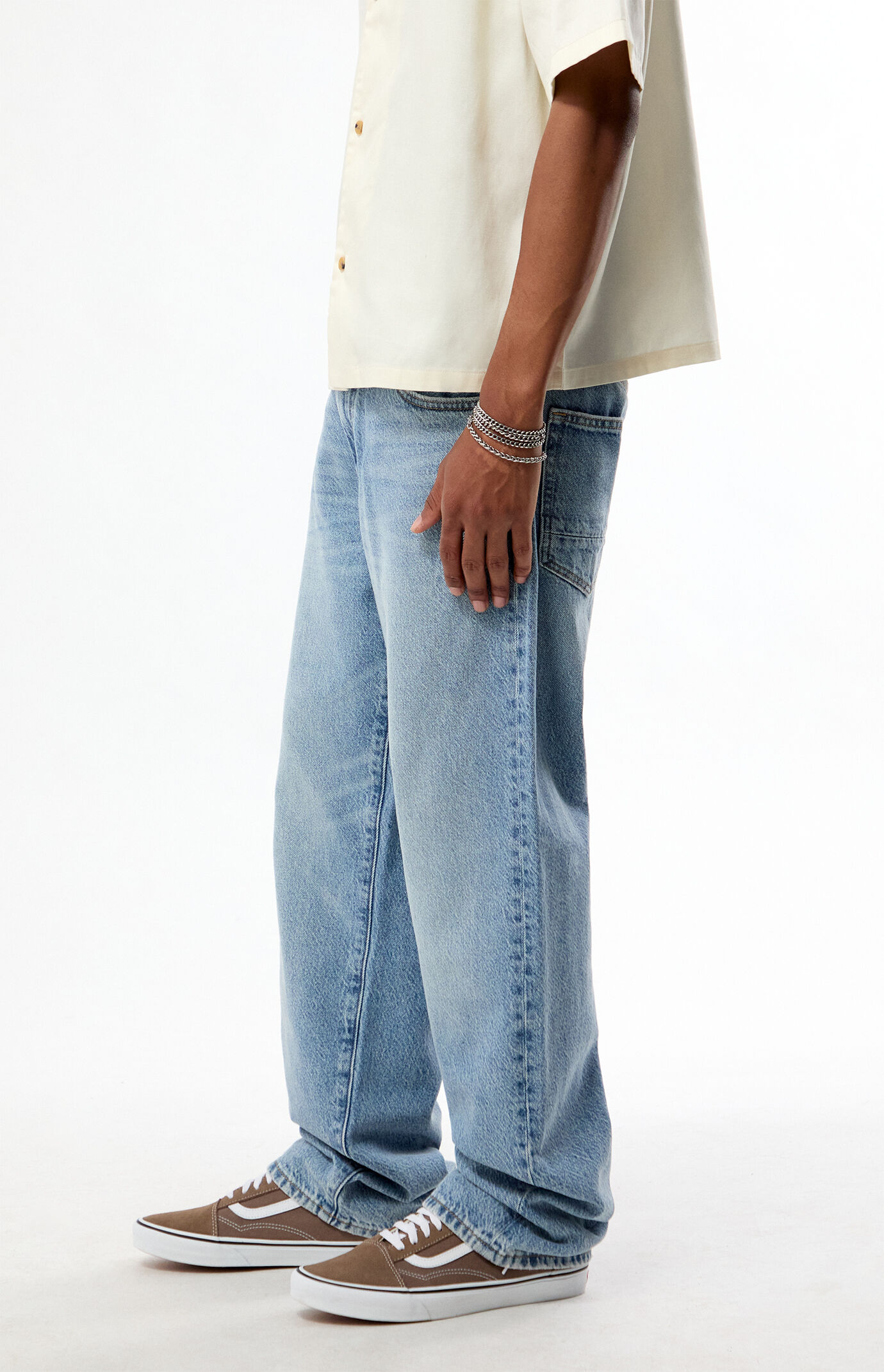 Pacsun Logan Relaxed Straight Jeans Light Blue