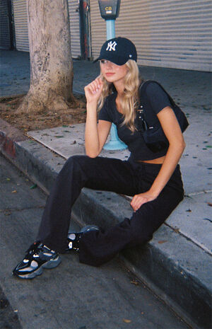 Black Hillary Yoga Pants image number 4