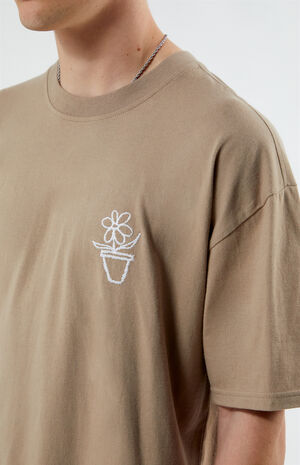 Clay Embroidered T-Shirt image number 2