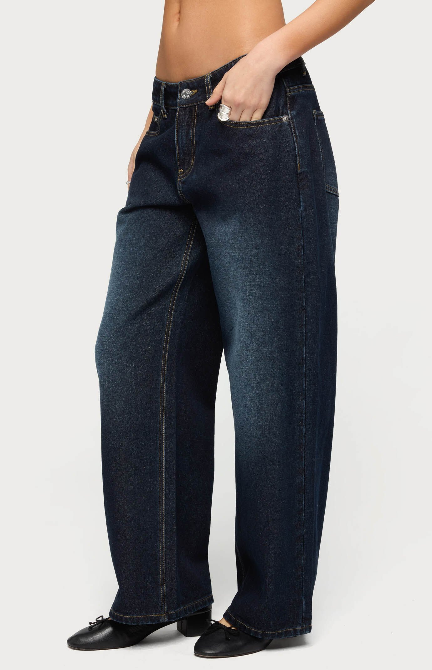 Edikted Petite Raelynn Washed Low Rise Baggy Jeans