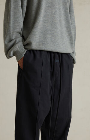 Jet Black Oxford Relaxed Pants image number 5