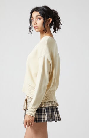 Eliza V-Neck Pullover Sweater image number 4