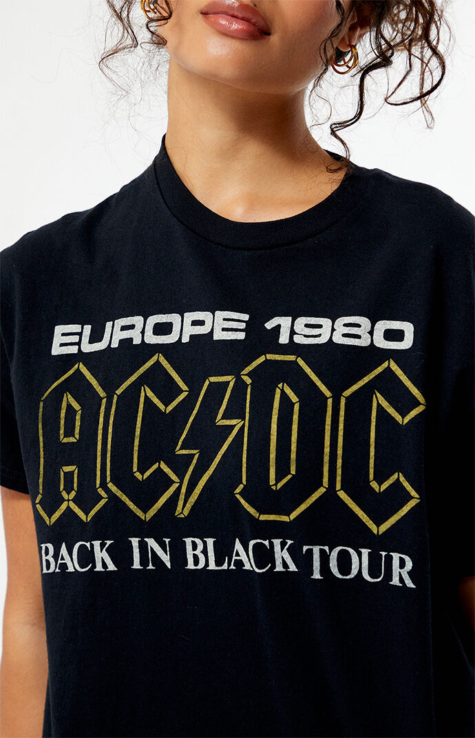 【2025年】エレガントファッションを上品に着 Black in Back AC/DC Food Junk Europe PacSun | T-Shirt ミュージシャン