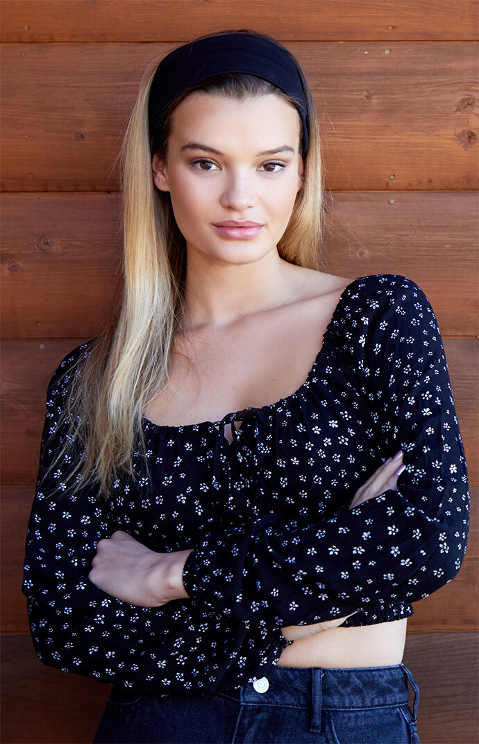 long sleeve keyhole top