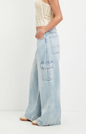 Sloane Low Rise Ultra Baggy Jeans Cargo Light Blue image number 3