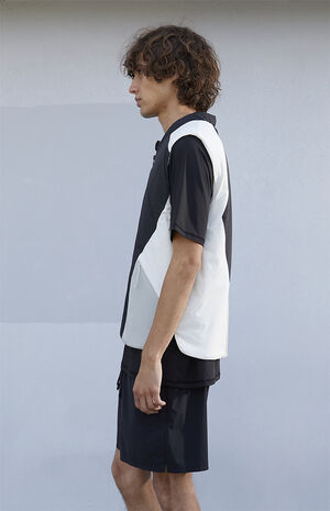 Black Nylon Color Block Vest image number 4