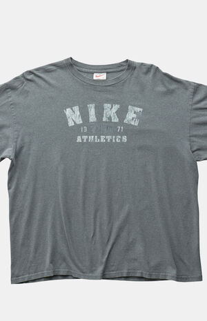 '2000s Nike Athletics T-Shirt image number 2