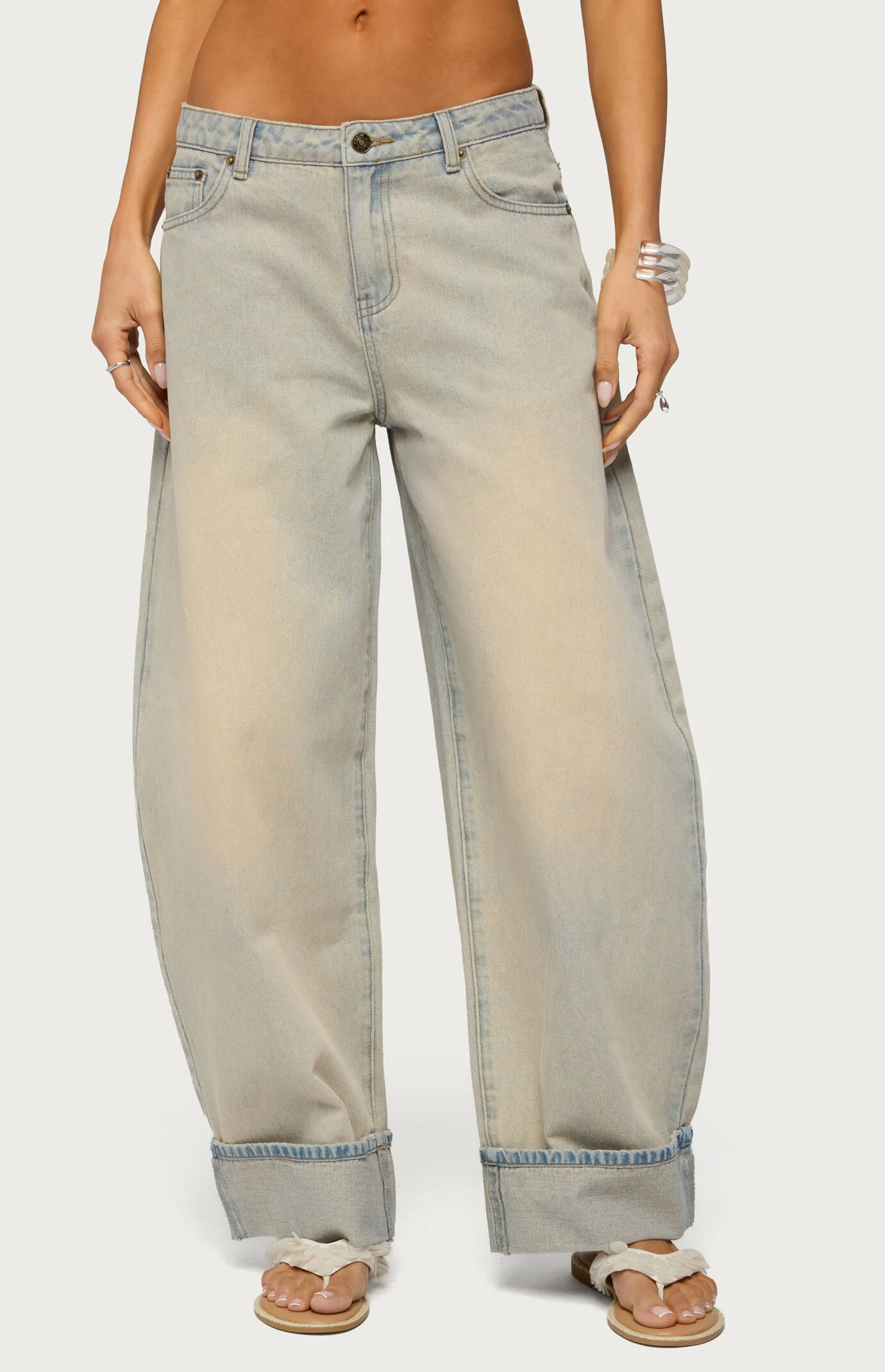 Edikted Kella Low Rise Baggy Jeans