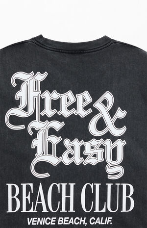 Beach Club T-Shirt image number 4