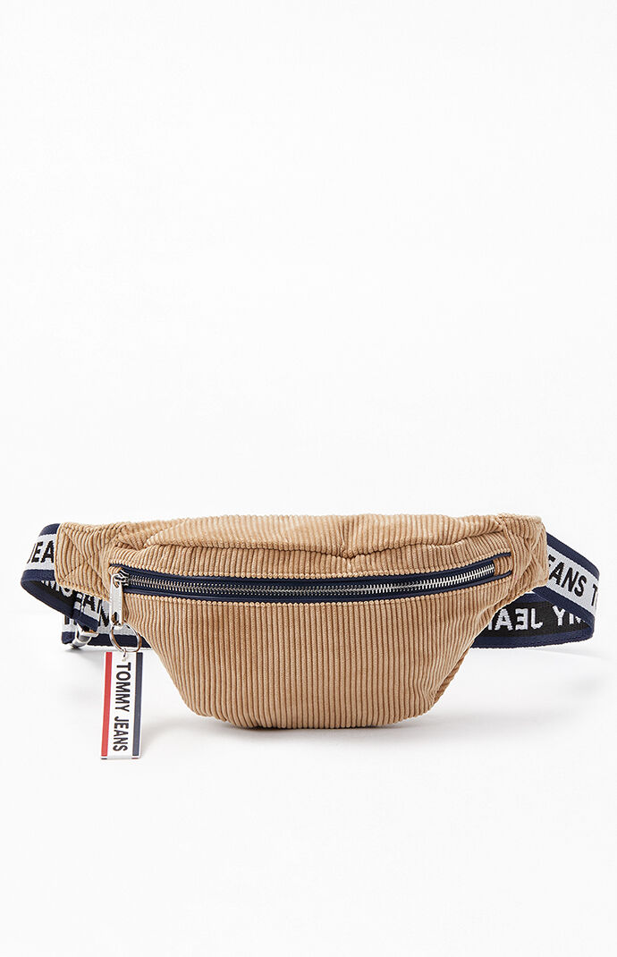 tommy jeans logo fanny pack