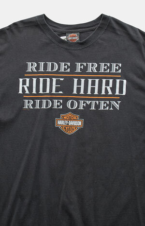2000s Black Harley Davidson Graphic T-Shirt image number 3