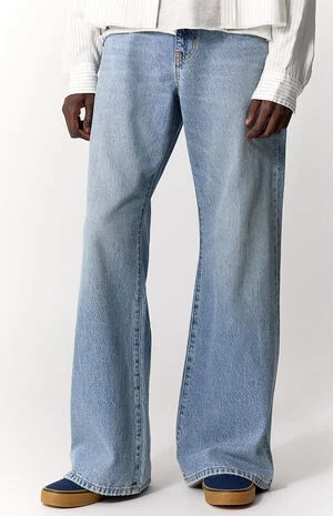 Bennet Baggy Flare Jeans Light Blue image number 5