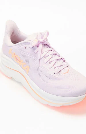 Women's Clifton 10 Sneakers image number 6