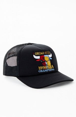 1996 Chicago Bulls Trucker Hat image number 1