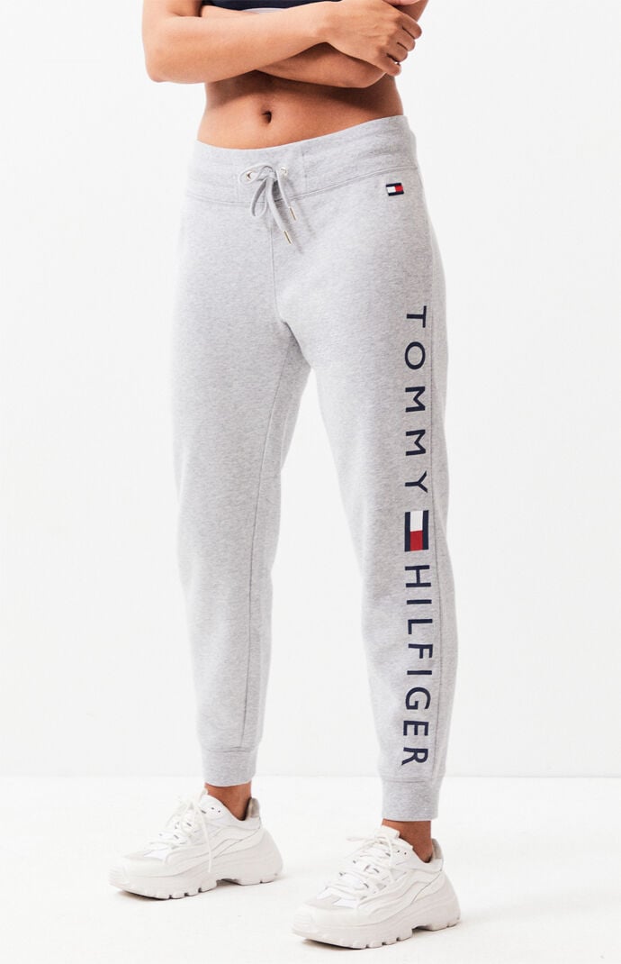 white tommy hilfiger sweatpants