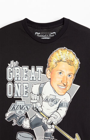 Wayne Gretzky Caricature T-Shirt image number 2