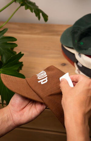 Hat Cleaner Wipes image number 6