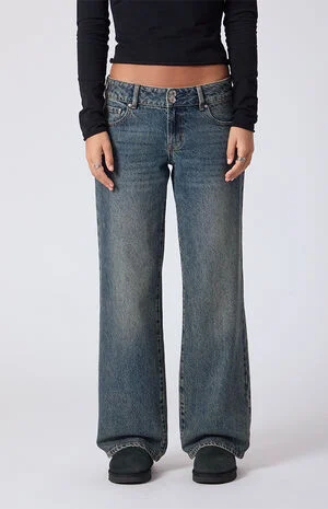 Zoe Low Rise Girlfriend Jeans Dark Blue image number 2