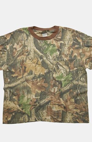 '90s Camo Crew Neck Sweatshirt image number 3