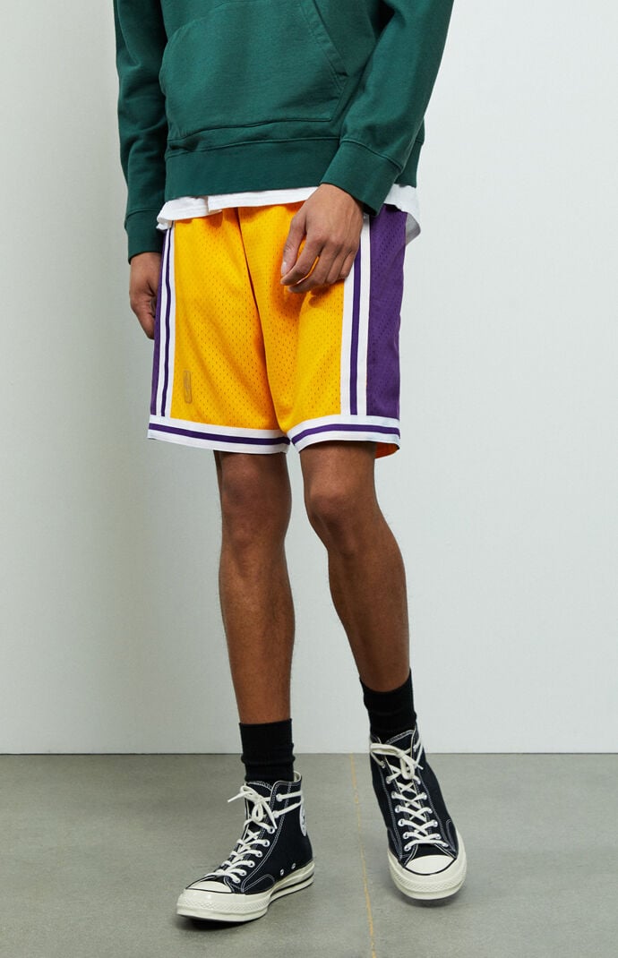 mitchell & ness lakers shorts