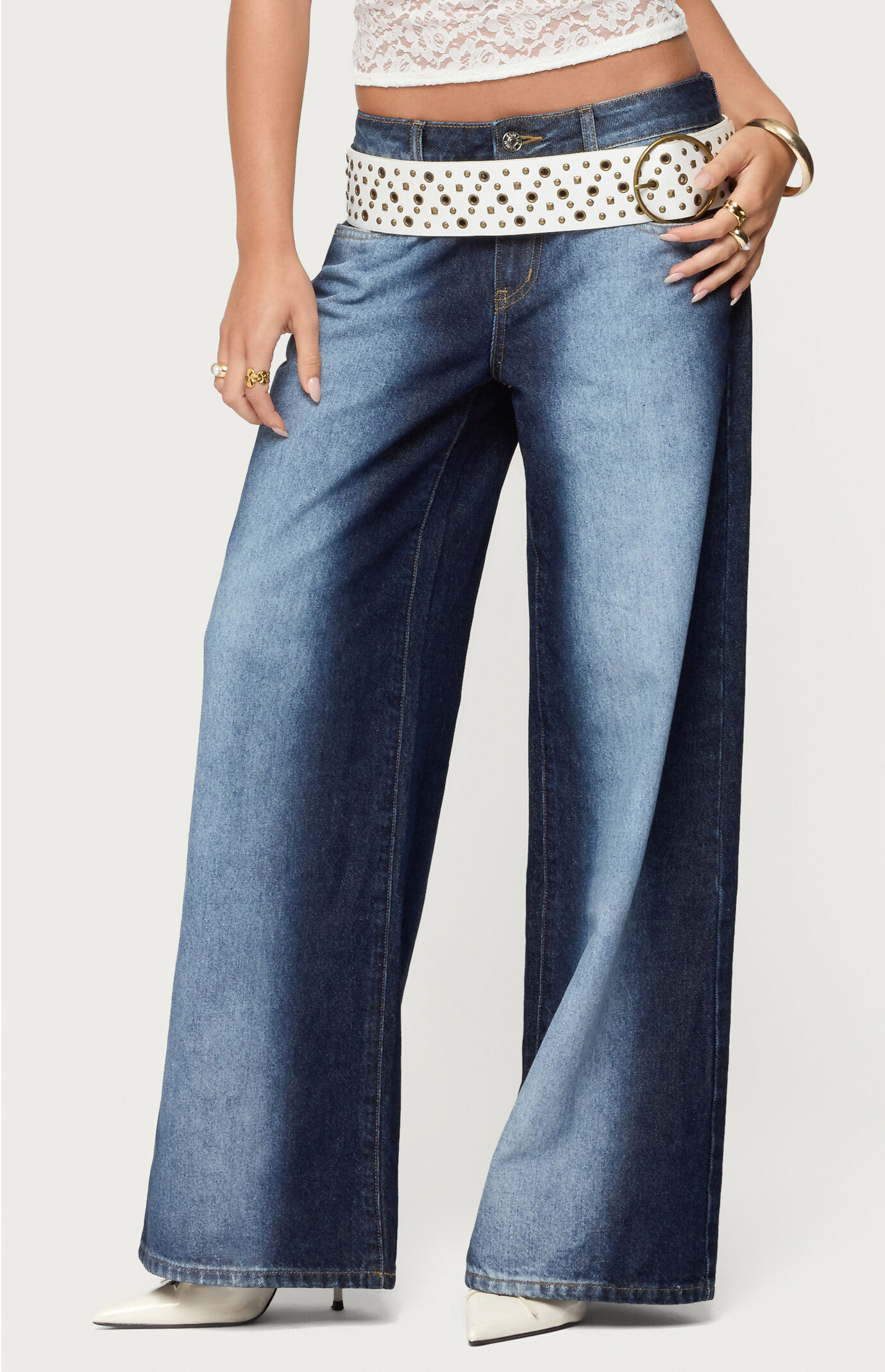 Edikted Ema Bleach Washed Low Rise Jeans