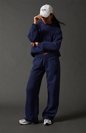 Solid Fleece Baggy Sweatpants image number 1