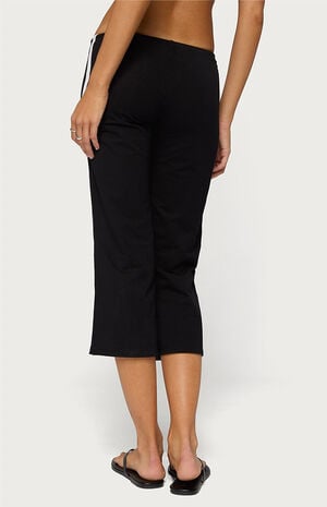 Milene Contrast Terry Capri Pants image number 3