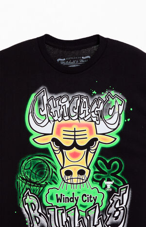 Spraypaint  Chicago Bulls T-Shirt image number 2