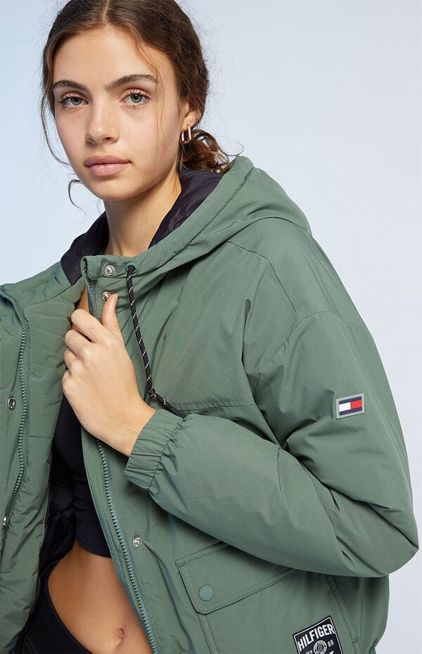 bagage Bare overfyldt campingvogn Tommy Hilfiger Hooded Utility Puffer Jacket | PacSun