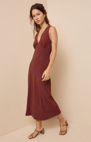 V-Neck Bias Cut Midi Dress image number 3
