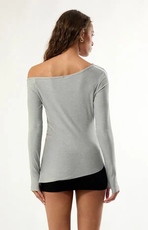 One Shoulder Asymmetrical Long Sleeve Top image number 4