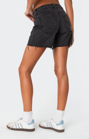 Tomboy Low Rise Denim Shorts image number 4