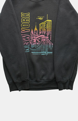 90s New York Crew Neck Sweatshirt image number 2