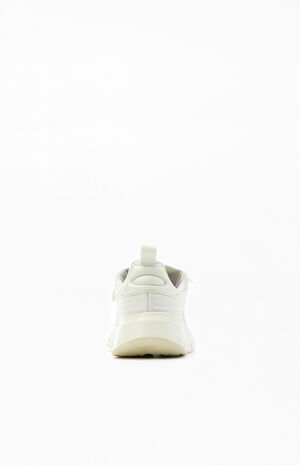 Women's Beige Swift Run 23 Sneakers image number 3