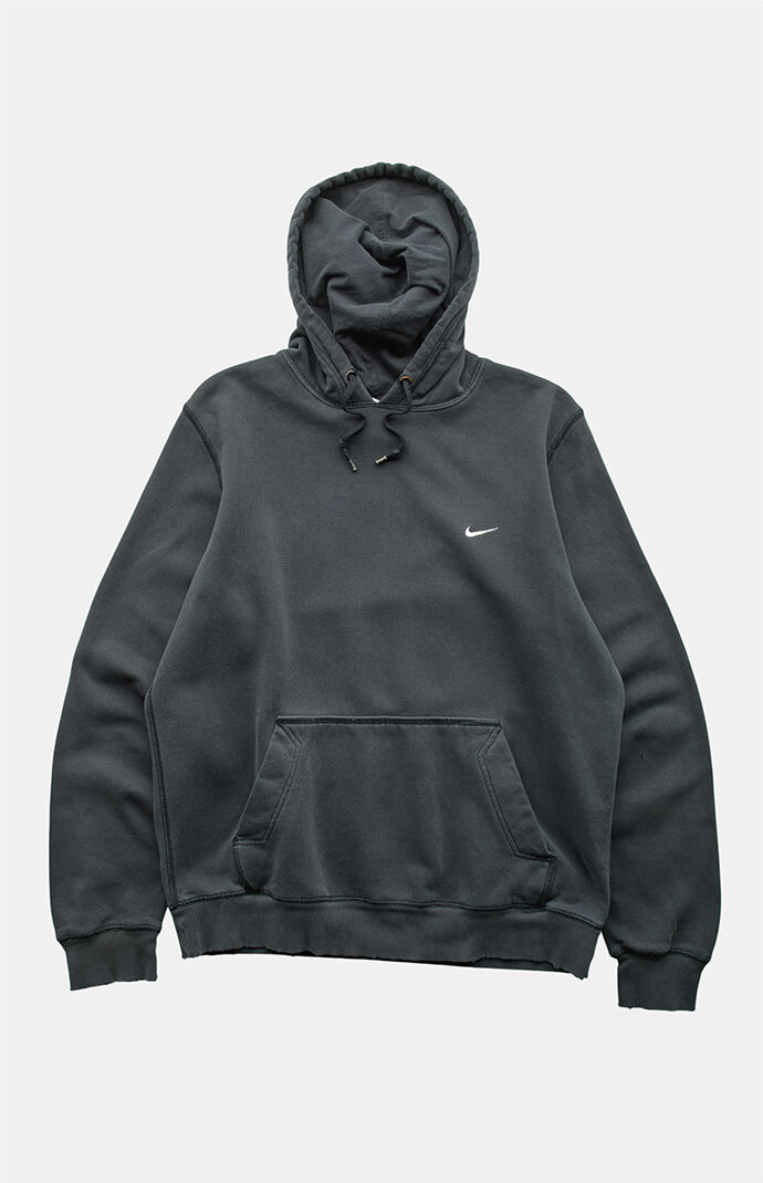 PS VINTAGE 2000s Black Nike Hoodie | Pacsun