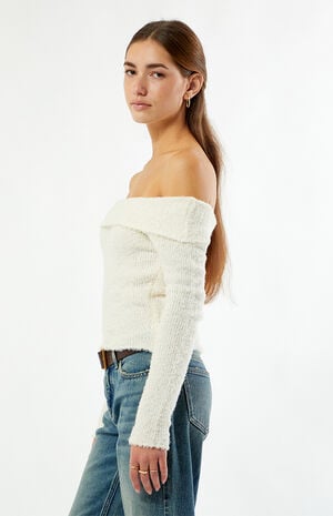 Cadence Off-The-Shoulder Sweater image number 4