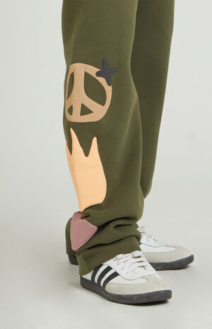 Inner Peace Puff Graphic Sweatpants image number 4