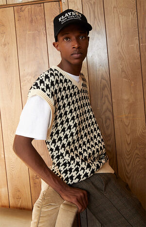Houndstooth V Neck Sweater Vest image number 6