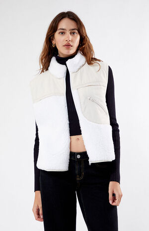 Flex Sherpa Fleece Vest image number 2