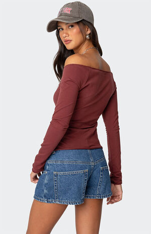 Nattie Off Shoulder V Neck Top image number 4