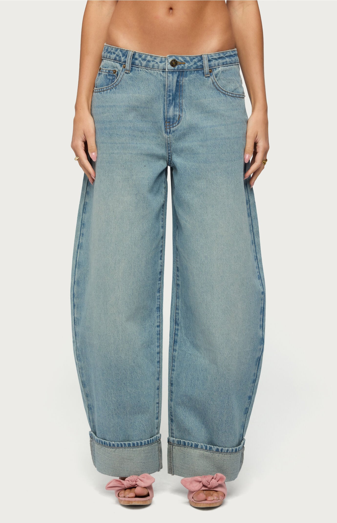 Edikted Kella Low Rise Baggy Jeans